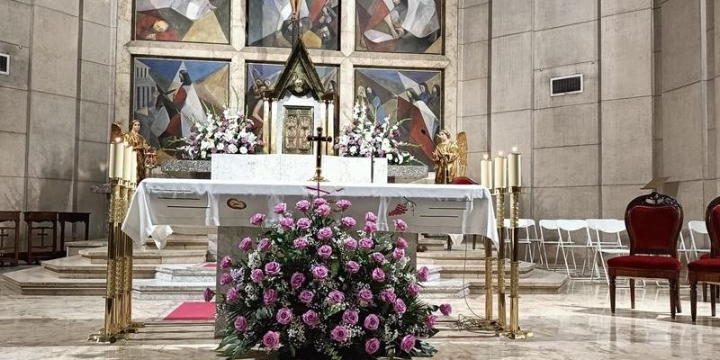 La Renovación Carismática Católica Española celebra en Nuestra Señora de Lourdes y San Justino su noche mensual de adoración y alabanza: «Tendrá un simbolismo especial porque será la primera sin Alfonso Simón»