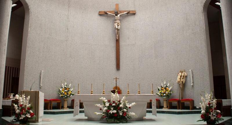 El cardenal José Cobo clausura la visita pastoral al arciprestazgo de Alcobendas- San Sebastián de los Reyes, en Nuestra Señora de la Moraleja
