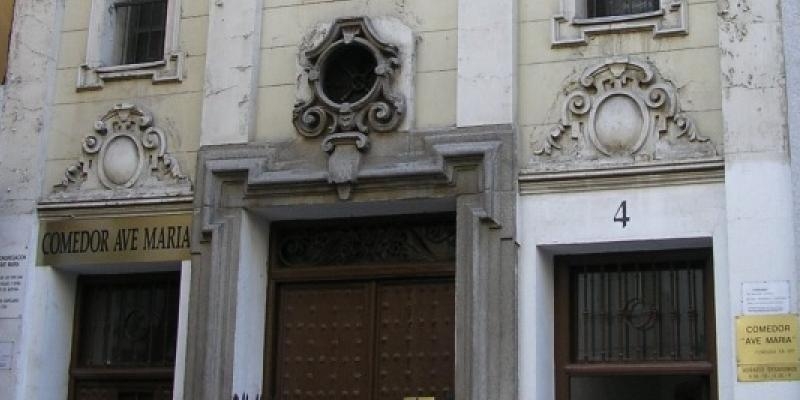 El cardenal Osoro celebra con una Eucaristía la festividad de la Virgen de la Esperanza en el comedor social Ave María