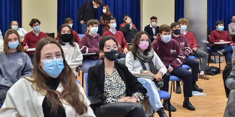 La Universidad San Dámaso organiza un congreso-certamen para estudiantes de Bachillerato