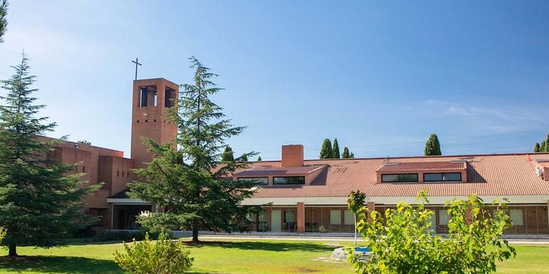La casa de los Cooperadores Parroquiales acoge el retiro de inicio de curso del cardenal con los sacerdotes de la Vicaría VII