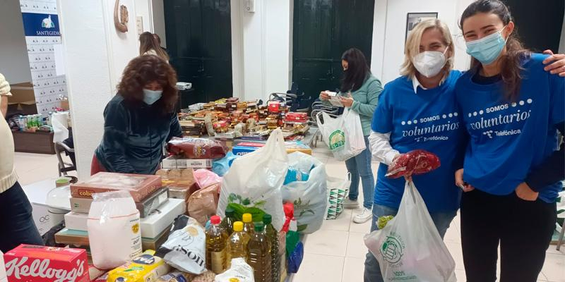 La Iglesia organiza cenas y comidas especiales para los más vulnerables en la segunda Navidad de pandemia