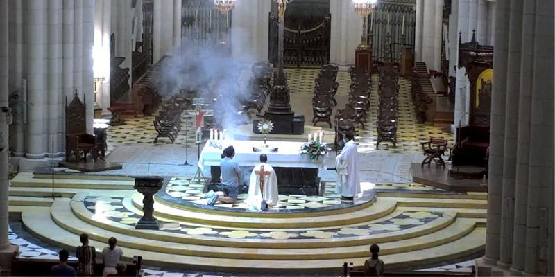 Monseñor Montoya anima a los jóvenes a afianzarse en la fe, que es don y también aceptación