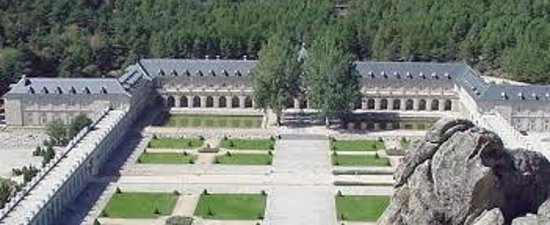 Tandas de Ejercicios Espirituales en el Valle de los Caídos