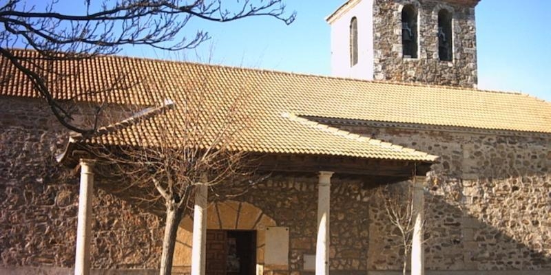 El vicario episcopal de la I presenta al nuevo párroco de Pedrezuela