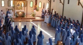 Celebraciones de Navidad en la Capilla del Obispo con las Hermanitas del Cordero