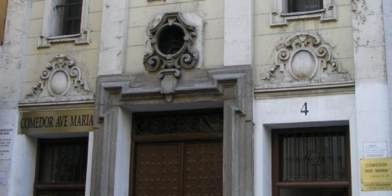 El comedor social Ave María honra a su titular con una Misa solemne