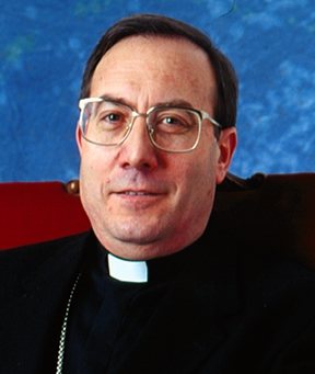 Monseñor Francisco Pérez imparte una tanda de ejercicios espirituales para sacerdotes en las Esclavas de Cristo Rey