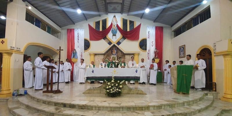 El cardenal Cañizares concluye su visita a las misiones valencianas en Hispanoamérica visitando a enfermos atendidos por sus parroquias