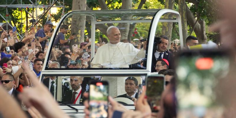 ¿Has vivido la visita del Papa? Comparte tu mirada y forma parte del libro oficial de la visita del Papa León XIV a Madrid
