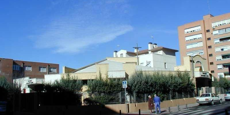 Juan Pedro Gutiérrez preside una Eucaristía con Confirmaciones de jóvenes en San Camilo de Lelis