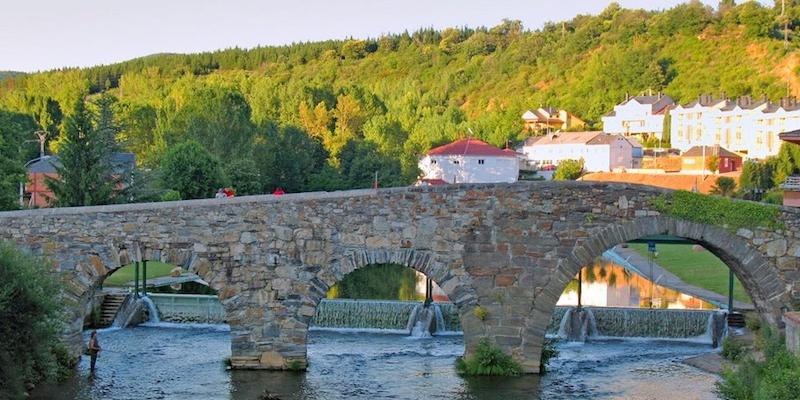 Santísima Trinidad de Collado Villalba celebra en Vega de Espinareda su campamento de juveniles
