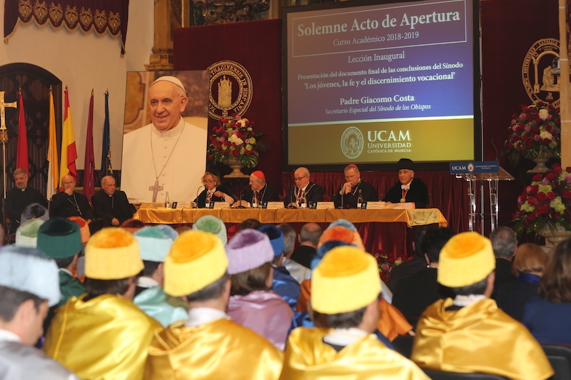 La UCAM abre el curso con el encargo del Papa de la difusión mundial de las ciencias del matrimonio y la familia