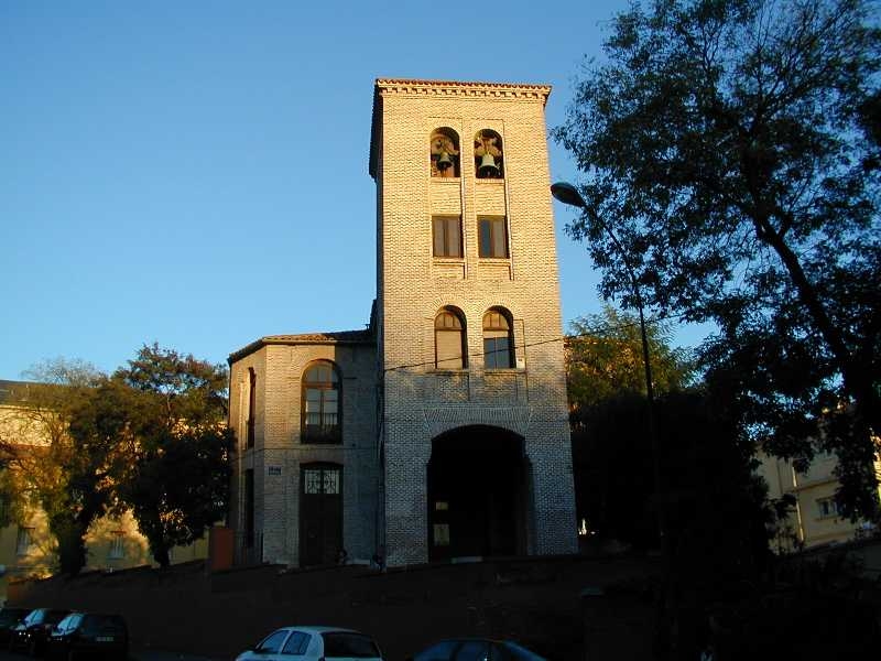 La parroquia San Miguel Arcángel arranca el curso en la fiesta de su titular