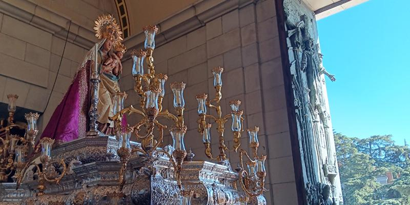 La Virgen de la Almudena espera ya el cariño, las flores y la solidaridad de 5.000 niños de colegios madrileños
