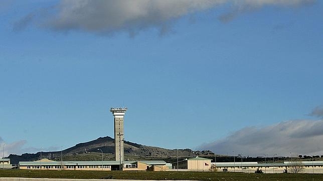 El cardenal visita la cárcel de Soto del Real