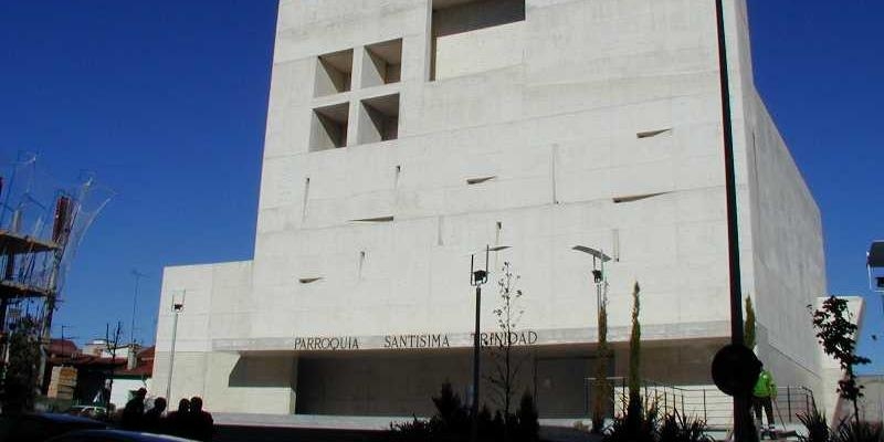 Santísima Trinidad de Villalba acoge una conferencia sobre la mujer a través del cine