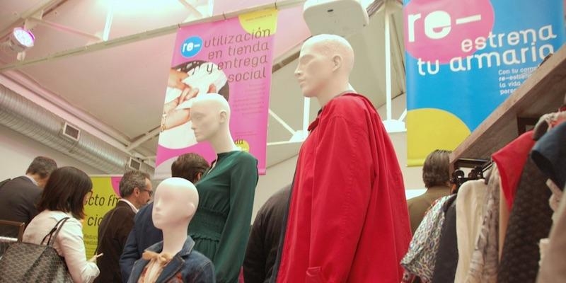 'Enlázate por la justicia' reclama un consumo de moda más sostenible para minimizar el impacto medioambiental y social