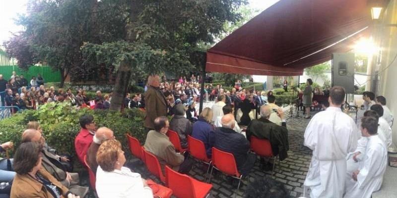 La bendición del agua de la Fuente de San Isidro inaugura en la ermita los cultos en honor al patrono de Madrid