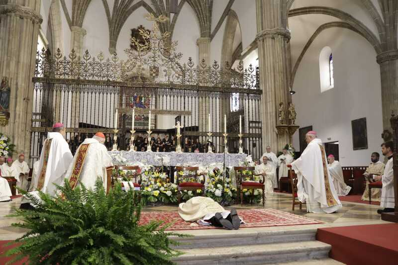 Ordenación episcopal en Alcalá de Henares