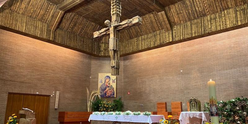 Santísimo Redentor prepara la fiesta del Perpetuo Socorro con una charla sobre la experiencia de Dios en la mitad de la vida