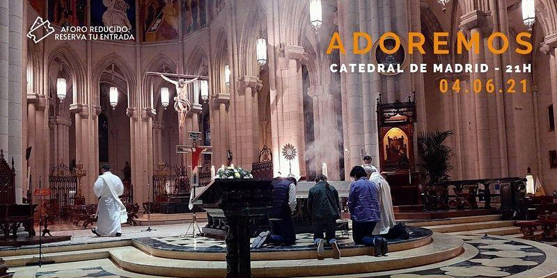 La catedral acoge la vigilia de oración Adoremos del primer viernes de junio dirigida por el cardenal Osoro