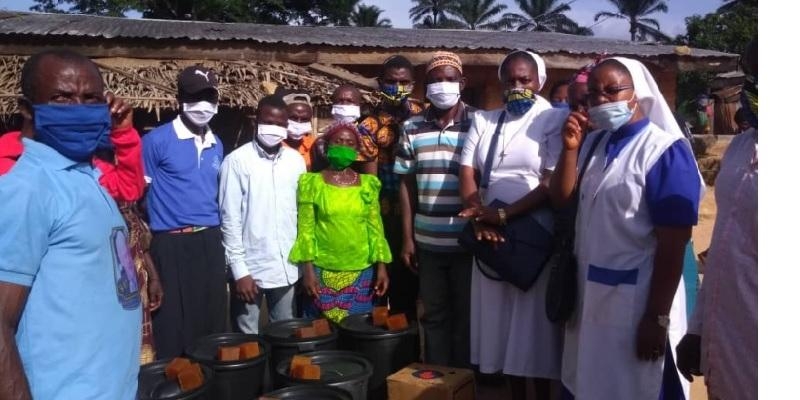 Virginia Alfaro: «La crisis del coronavirus no ha hecho perder la calma al pueblo africano»