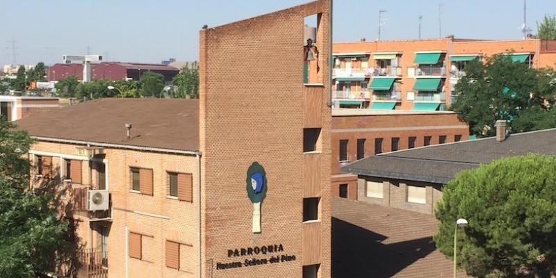 El vicario episcopal de la V preside la toma de posesión del párroco de Nuestra Señora del Pino
