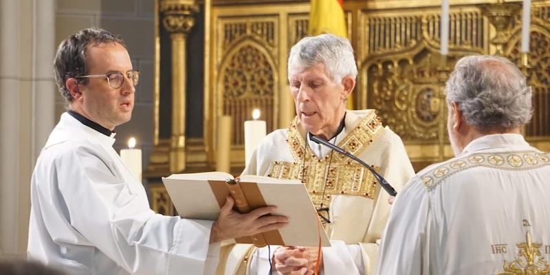 Monseñor Braulio Rodríguez inaugura con una Misa las celebraciones del X aniversario de la asociación Gothia