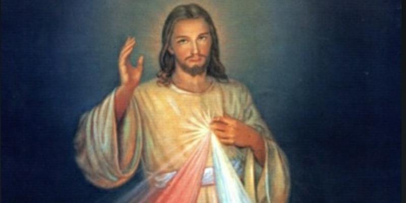 Monseñor Martínez Camino celebra la fiesta de la Divina Misericordia en la iglesia de la Concepción Real de Calatrava