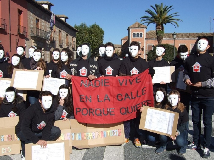 Cáritas Vicaria I y Vicaría VIII salen a la calle con motivo de la Campaña de las Personas Sin Hogar