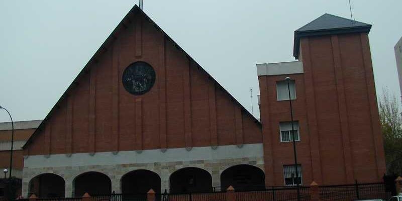 Monseñor Jesús Vidal realiza la visita pastoral a San Juan Bautista de la Concepción, en Aluche