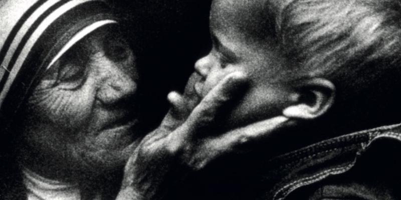 El prior del Valle de los Caídos imparte una conferencia en Buen Suceso sobre 'La acción social de la Iglesia en la Historia'