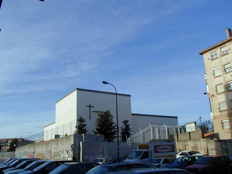 El cardenal Osoro ordena a un diácono permanente en San Isidoro y San Pedro Claver