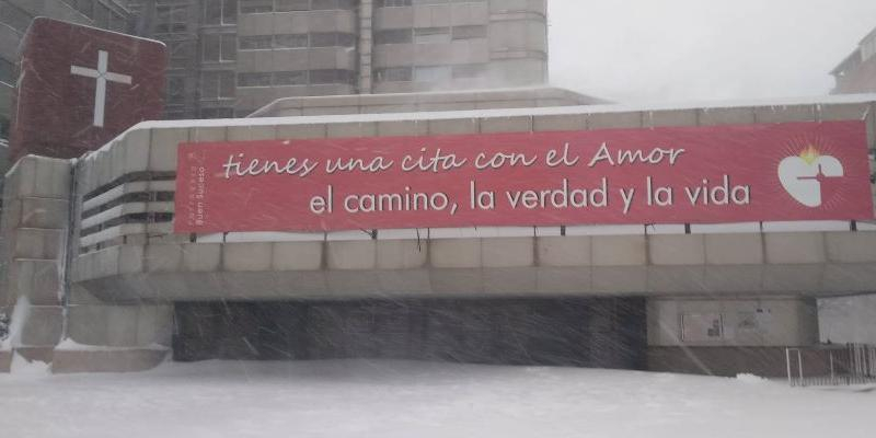 Nuestra Señora del Buen Suceso bendice la imagen de san José que será venerada en su Año Jubilar
