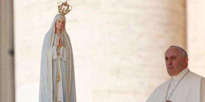 La Hermandad de la Borriquita peregrina en el mes de marzo al santuario de Fátima