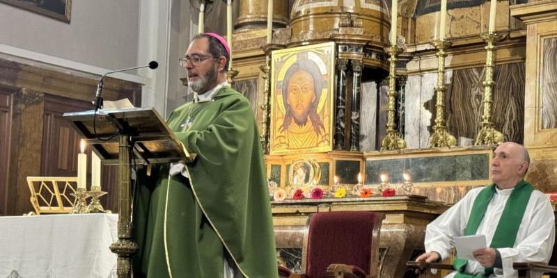 Monseñor Vicente Martín, en la Eucaristía 'Morir de Esperanza' organizada por Sant'Egidio: «Cristo está con quienes ensanchan el corazón para acoger y acompañar a las personas migrantes»