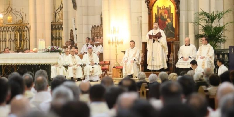 El cardenal Cobo, a los sacerdotes en la Misa Crismal: «No fuimos constituidos presbíteros de modo individual y aislado, sino como miembros de un presbiterio de comunión y servicio»