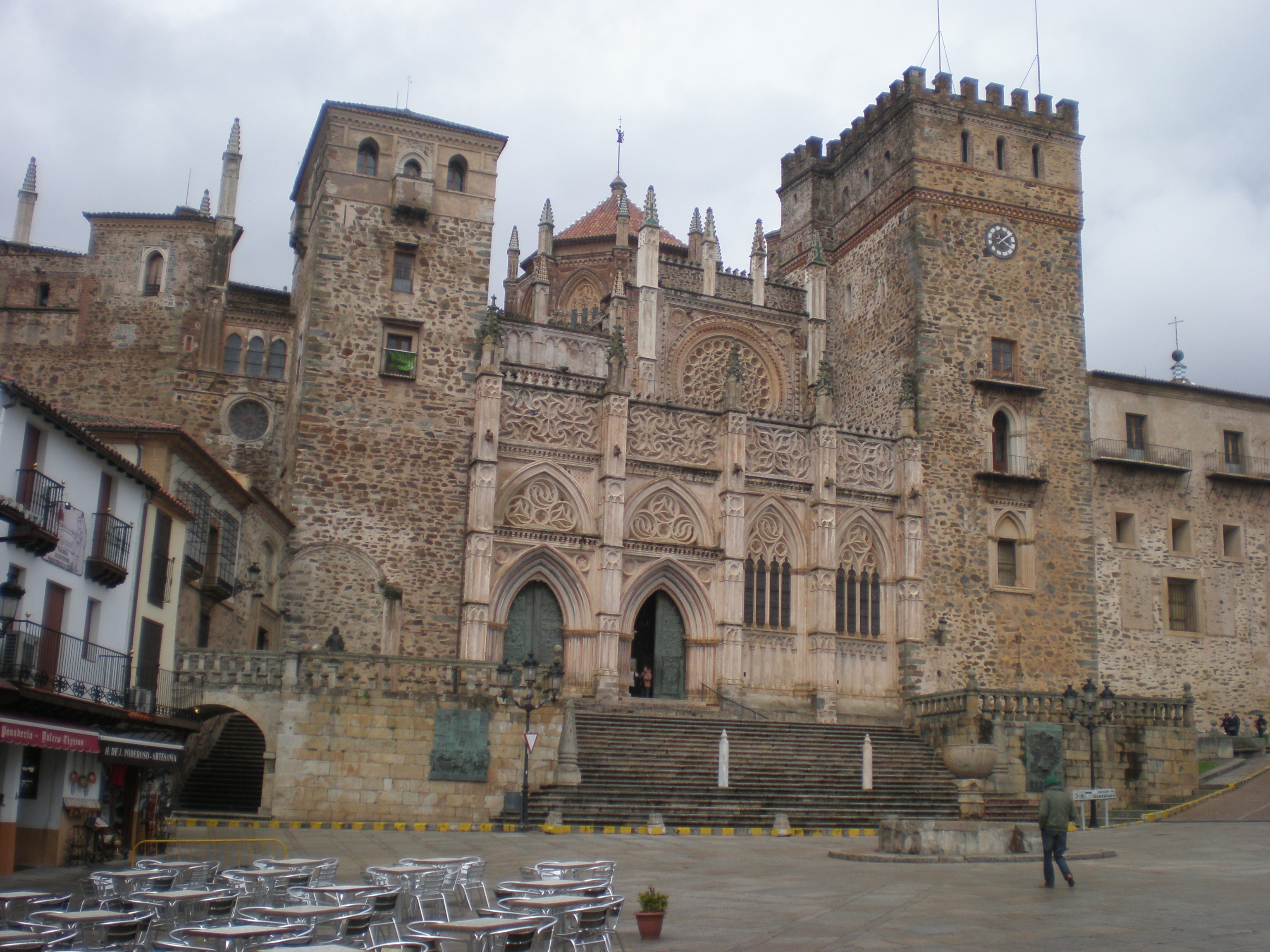 Peregrinación universitaria al santuario de Guadalupe