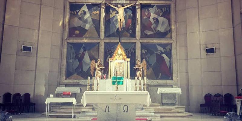 Santísimo Cristo de la Victoria recibe la visita pastoral de monseñor Santos Montoya