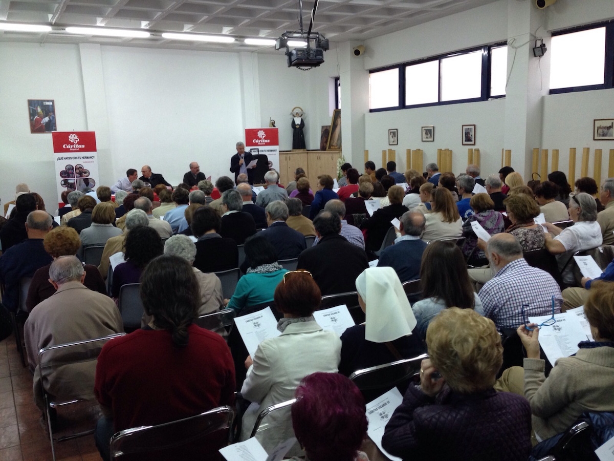 El vicario Jorge Ávila preside el encuentro de voluntarios de Cáritas Vicaría VI
