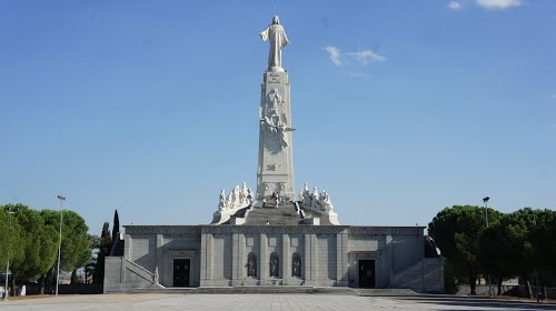 Acto en reparación y desagravio a los Sagrados Corazones