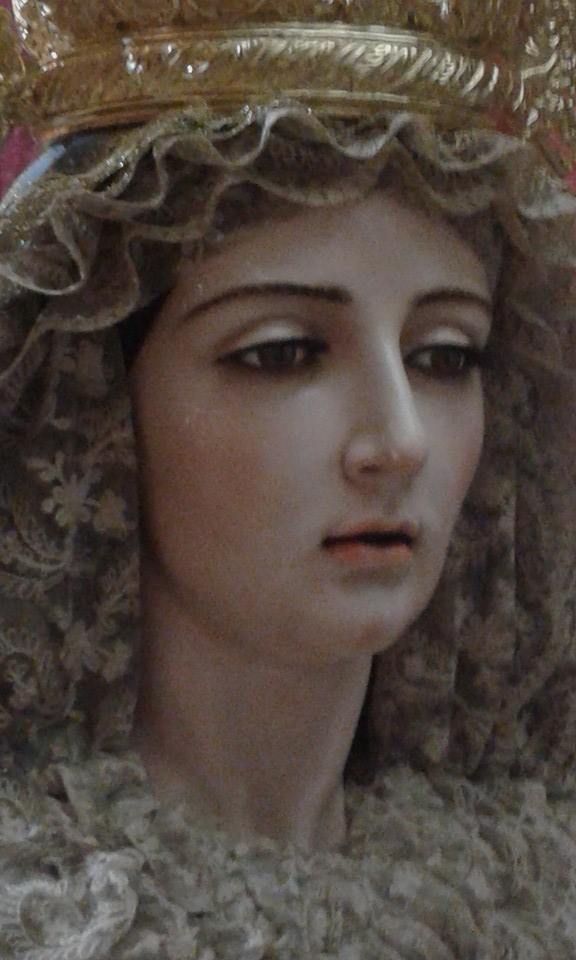 La Hermandad de la Borriquita celebra la festividad de la Inmaculada Concepción en la iglesia se San Ildefonso y Santos Niños Justo y Pastor