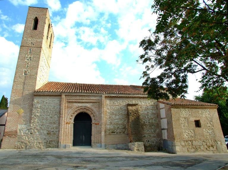 El último domingo de mayo se celebra una romería en la ermita de Nuestra Señora la Antigua, en Carabanchel