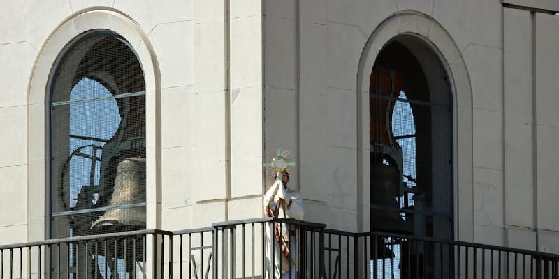 El Santísimo bendice Madrid todos los domingos desde la torre de Santísimo Cristo de la Victoria