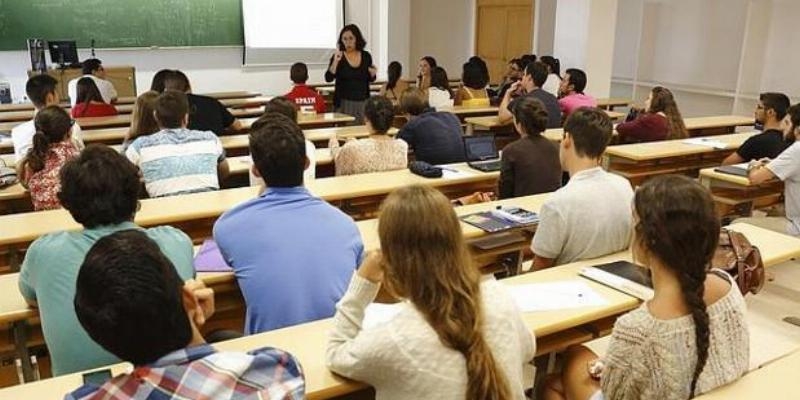Foro de la Familia inicia contactos para estudiar acciones conjuntas frente a la ideologización educativa del PSOE