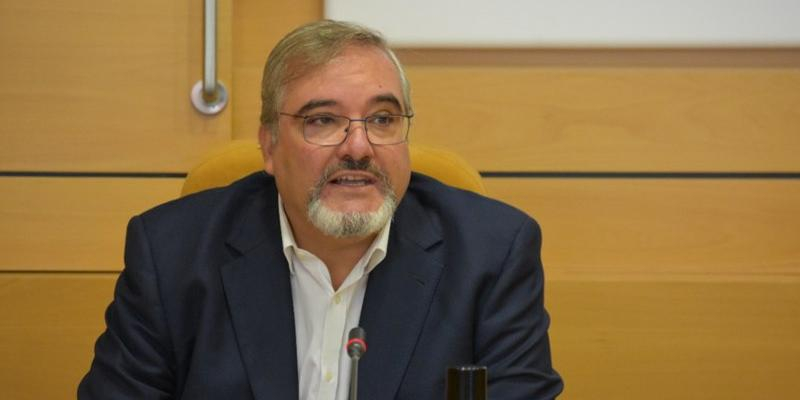 Carlos Jesús Delgado, en los 'Martes de la Escuela Diocesana de Formación Social': «La mayoría de las grandes religiones del mundo se caracterizan por ser constructoras de puentes de diálogo»