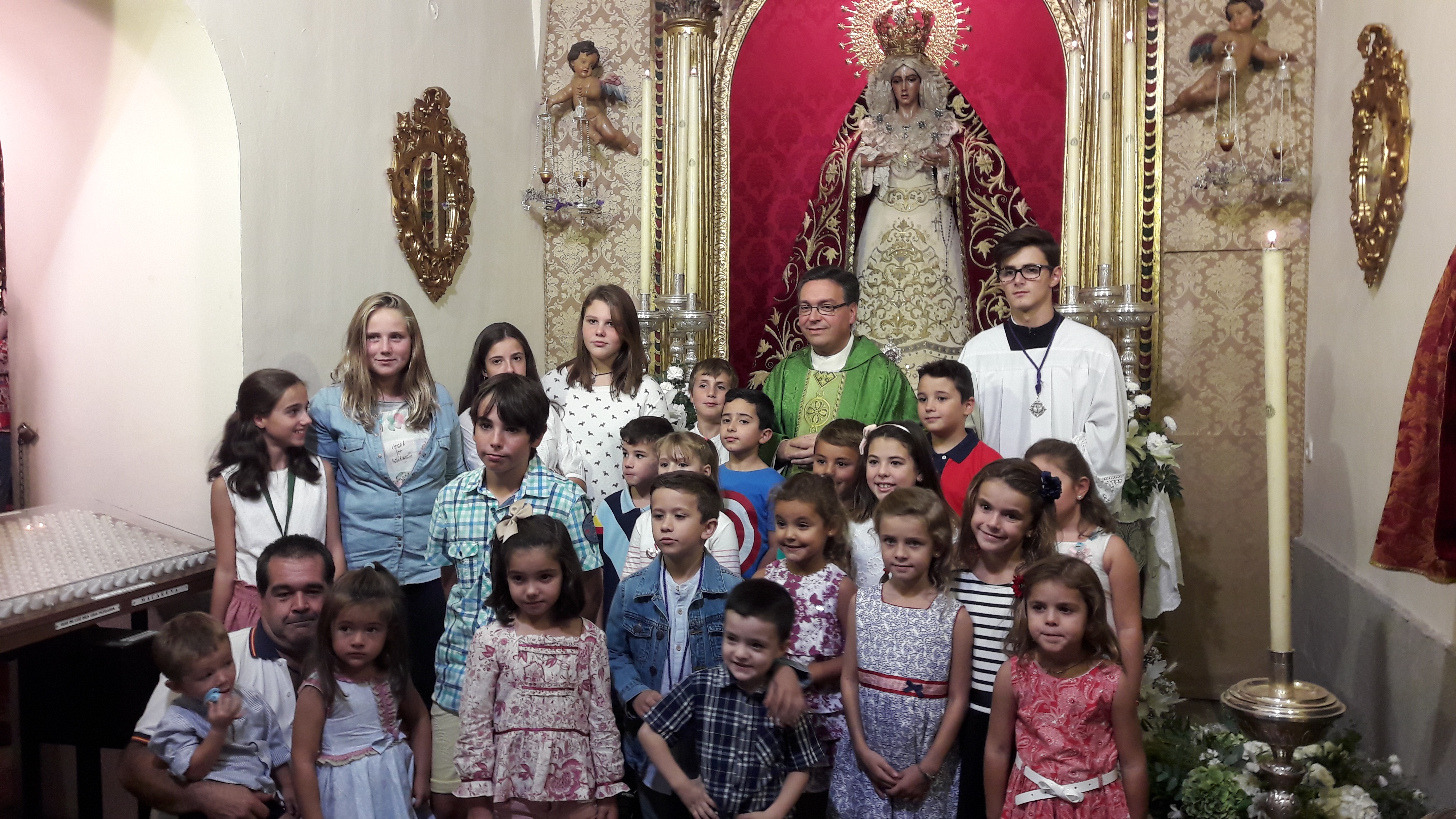 Celebrada la Misa para los niños de la Hermandad de la Macarena