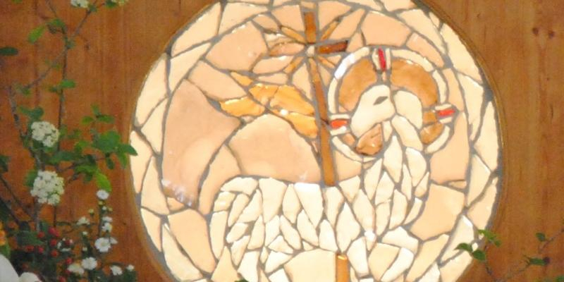 Las Hermanitas del Cordero celebran la festividad de la Almudena con un encuentro de adoración eucarística