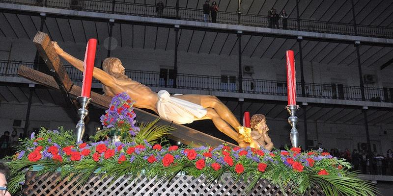 El barrio de Delicias acoge el Lunes Santo la procesión del Santísimo Cristo del Camino